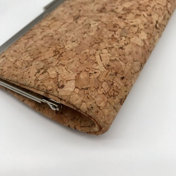 Unbranded Light Brown Corkscrew Clutch - Picture 6 of 10